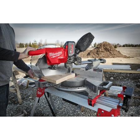 Аккумуляторная торцовочная пила Milwaukee M18 FMS 305-121 FUEL ONE-KEY (Li-Ion12Ач)  (Арт. 4933471122)