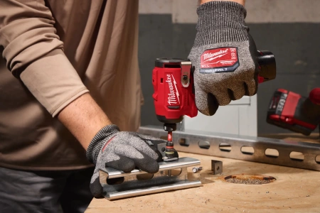 Аккумуляторный субкомпактный импульсный винтоверт Milwaukee M12 BLIDRC-0 (замена для 4933441955) (Арт. 4933499689)
