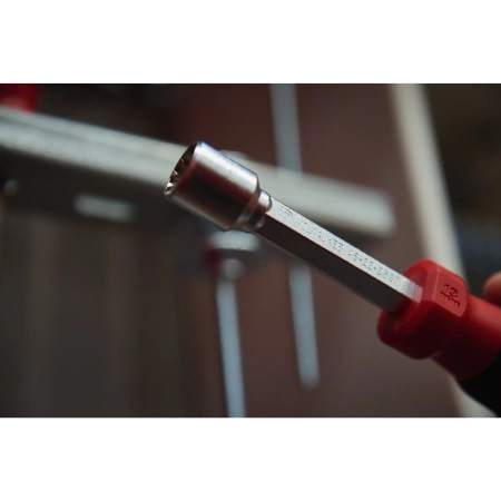 Отвертка торцевая магнитная Milwaukee HOLLOWCORE™ сквозная SW10 (отверстие под М6) (Арт. 48222536)