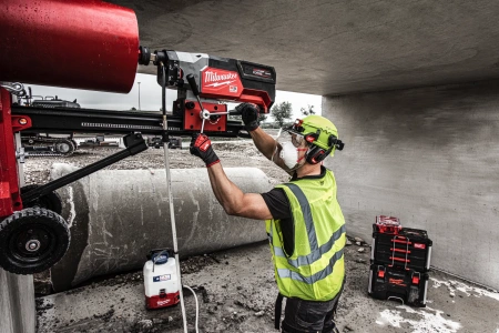 Аккумуляторная установка алмазного сверления Milwaukee MXF DCD350KIT-122 FUEL (Арт. 4933493143)