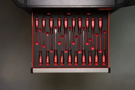 Набор магнитных отверток Milwaukee с трехгранной рукояткой (23шт) в ложементе (Арт. 4932479830)