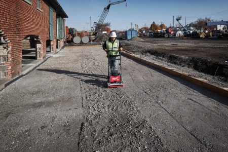 Аккумуляторная виброплита Milwaukee MXF PC50-0 FUEL (Арт. 4933493267)