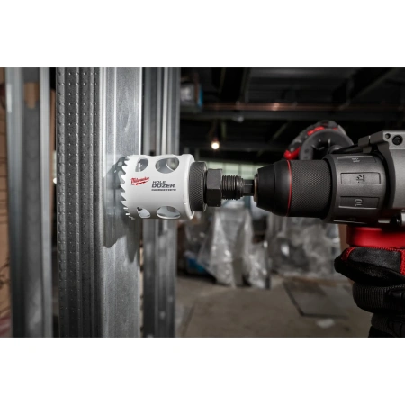 Коронка биметаллическая с твердосплавными зубьями Milwaukee HOLE DOZER CARBIDE 51 мм  (Арт. 49560720)