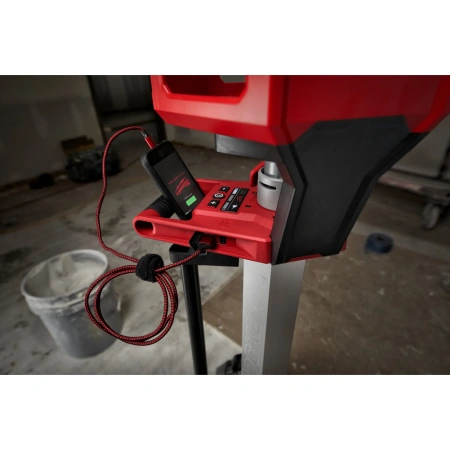 Аккумуляторная светодиодная мачта освещения с функцией зарядки Milwaukee M18 HOSALC-0 TRUEVIEW™ (Арт. 4933478116)