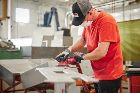 Аккумуляторная эксцентриковая шлифовальная машина Milwaukee M12 FROS5-0 FUEL (Арт. 4933493650)