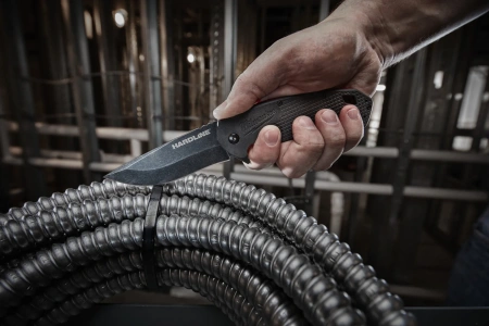 Нож выкидной с гладким лезвием Milwaukee HARDLINE Smooth 89мм (Арт. 4932492453)