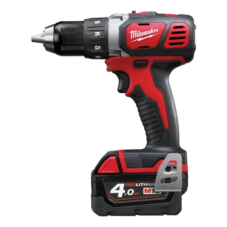 Аккумуляторная безударная дрель-шуруповерт Milwaukee M18 BDD-402C  (Арт. 4933443565)