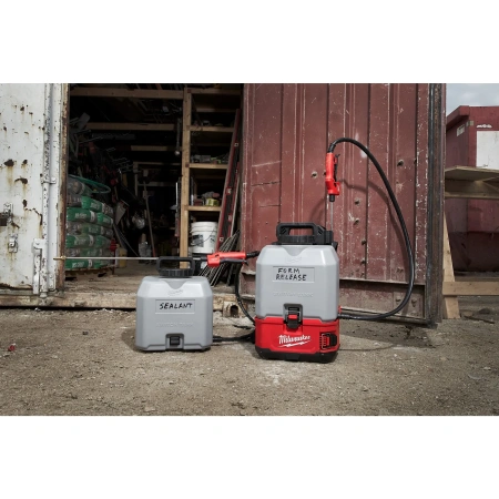 Бак для обработки бетона к распылителю Milwaukee SWITCH TANK M18 BPFP-CCST  (Арт. 4933471371)