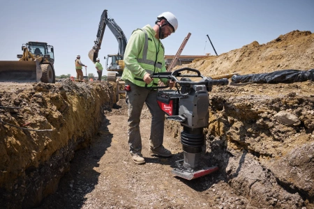 Аккумуляторная вибротрамбовка Milwaukee MXF RAM60-122 FUEL (Арт. 4933498159)