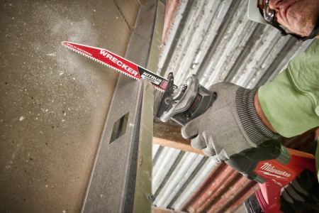 Полотно для сабельной пилы по металлу и чугуну с твердосплавными зубьями Milwaukee THE WRECKER NITRUS CARBIDE 230 мм/ шаг зуба 4.2 мм (1 шт) (экоупак.) (замена для 48005272) (Арт. 48475272)