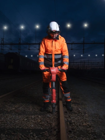 Аккумуляторный железнодорожный ударный гайковерт с фиксацией фрикционным кольцом Milwaukee M18 FHIWF1R-122C [FORGE™] FUEL (1'') (замена для 4933493141) (Арт. 4933499201)