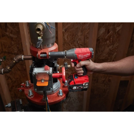 Аккумуляторный ударный гайковерт с фиксацией пином Milwaukee M18 ONEIWP12-502X FUEL ONE-KEY (1/2'')  (Арт. 4933451372)