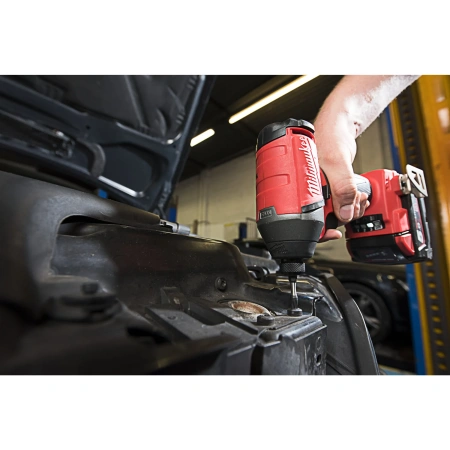 Аккумуляторный гидравлический импульсный винтоверт Milwaukee M18 FQID-502X FUEL SURGE™  (Арт. 4933451790)