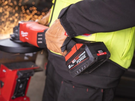 Аккумуляторная углошлифовальная машина (УШМ, Болгарка) Milwaukee M18 ONEFLAG230 XPDB-122C [FORGE™] FUEL ONE-KEY 230мм (замена для 4933478783) (Арт. 4933499242)