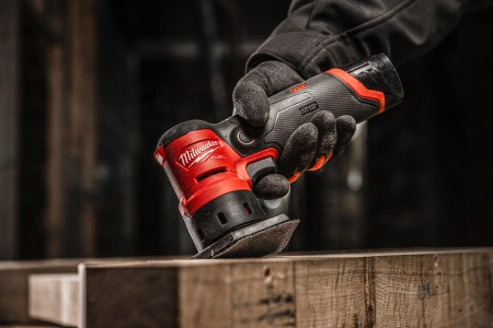 Аккумуляторная вибрационная шлифовальная машина Milwaukee M12 FDSS-0B (Арт. 4933479680)