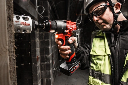 Аккумуляторная безударная дрель-шуруповерт Milwaukee M12 FDD2-202X FUEL (Арт. 4933479873)