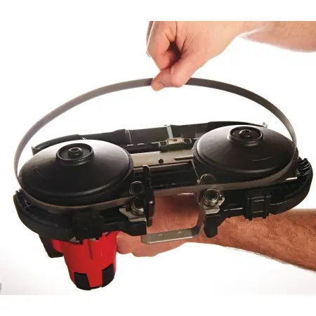 Аккумуляторная ленточная пила Milwaukee M12 BS-402C  (Арт. 4933441805)